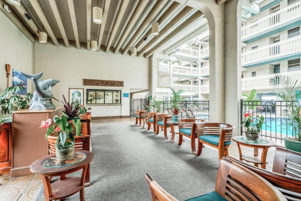 Newly Upgraded 1Br Unit Near Beach Max Of 5 Guests Kailua-Kona Eksteriør billede